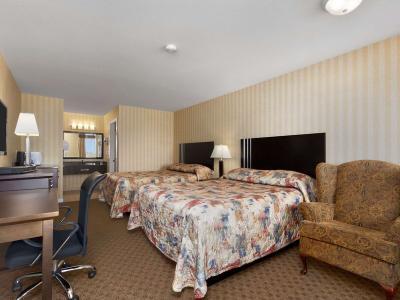 Hotel Travelodge by Wyndham Kamloops Mountview - Bild 4
