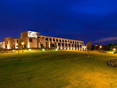Hotel Domus Selecta Castillo De Gorraiz Golf Spa - Bild 3