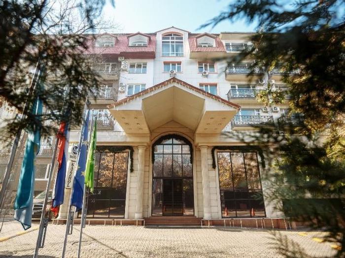 Hotel Kazzhol Almaty - Bild 1