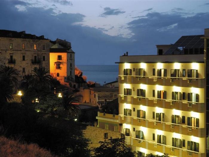 Hotel Borgo Marina - Bild 1
