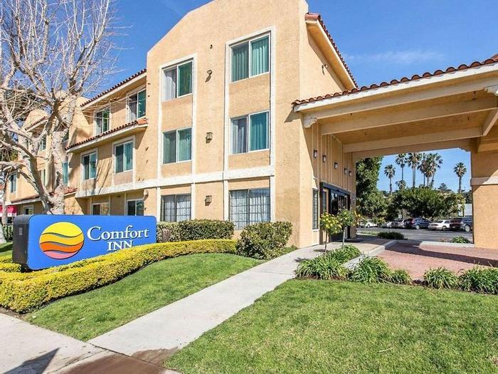Hotel Comfort Inn & Suites Ventura Beach - Bild 1