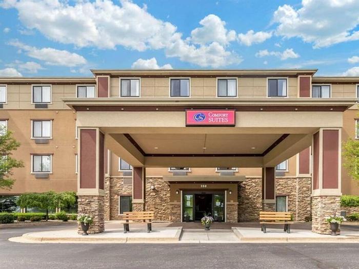 Hotel Comfort Suites Grand Rapids North - Bild 1