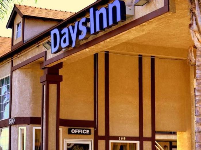 Hotel Days Inn by Wyndham Long Beach City Center - Bild 1