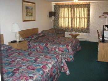 Hotel Glacier Gateway Inn - Bild 5