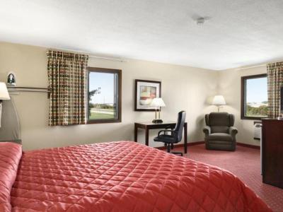 Hotel Howard Johnson by Wyndham Waterloo/Cedar Falls - Bild 5