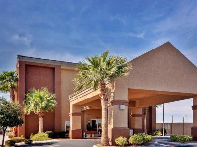 Hotel Holiday Inn Express Las Vegas-Nellis - Bild 2