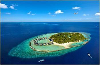 Hotel Ellaidhoo Maldives by Cinnamon - Bild 1
