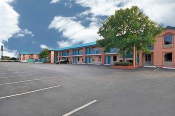 Hotel Motel 6 Pensacola-Nas - Bild 1