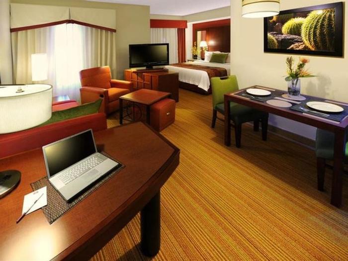 Hotel Residence Inn Phoenix Desert View at Mayo Clinic - Bild 1