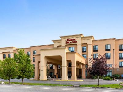 Hotel Hampton Inn & Suites Fairbanks - Bild 2