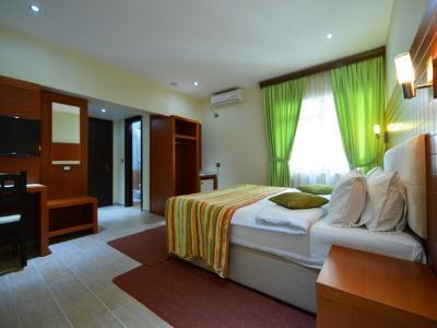 Hotel City Tirana - Bild 4