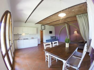 Hotel Boschi Di Montecalvi - Guest House - Bild 4