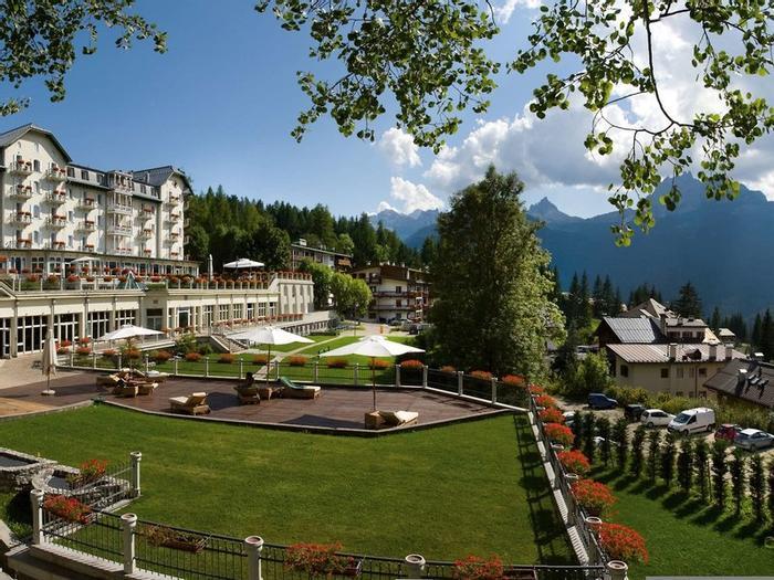 Hotel Cristallo, a Luxury Collection Resort & Spa, Cortina d'Ampezzo - Bild 1