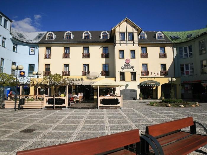 Hotel Gendorf - Bild 1