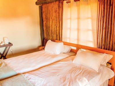Hotel Intu Afrika Kalahari Camelthorn Lodge - Bild 5