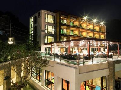 Hotel Zenmaya Oceanfront Phuket, Trademark Collection by Wyndham - Bild 3