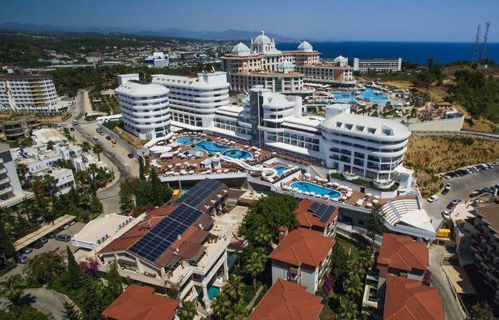 Hotel Laguna Beach Alya Resort & Spa - Bild 1