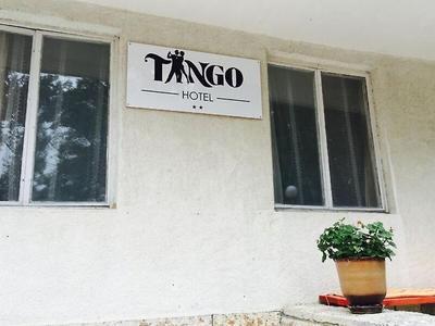 Hotel Tango - Bild 2
