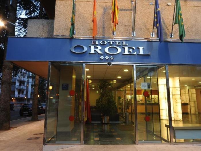 Hotel Oroel - Bild 1