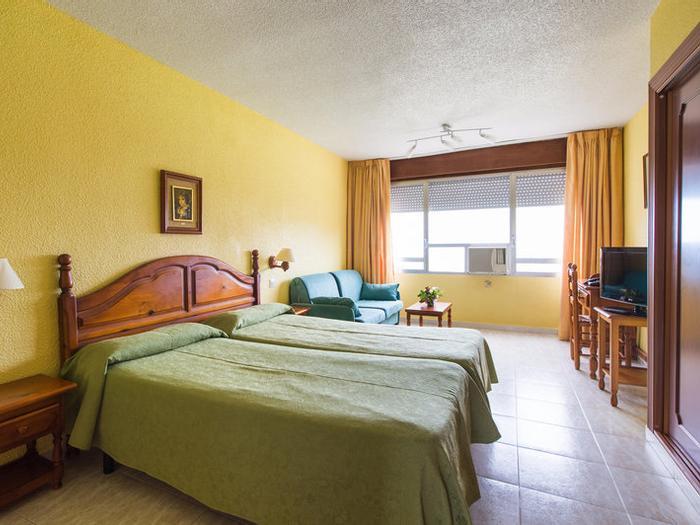 Hotel Bluesense Villajoyosa Resort - Bild 1