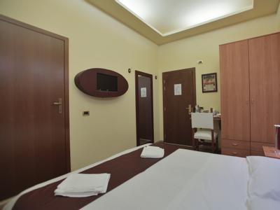 Hotel EuroHome Comfort Apartment - Bild 5