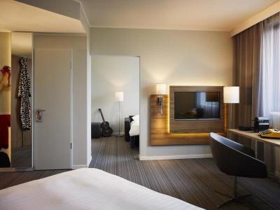Hotel Moxy Frankfurt Eschborn - Bild 4