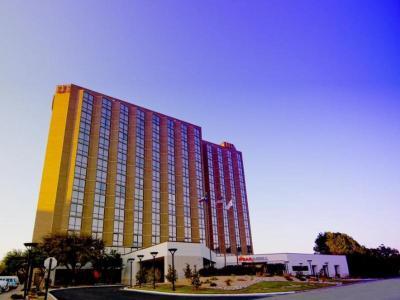 Hotel Hilton Arlington - Bild 3