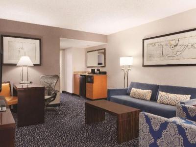 Hotel Embassy Suites Louisville - Bild 5