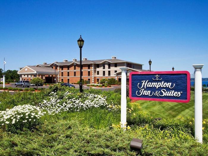 Hotel Hampton Inn & Suites Petoskey - Bild 1
