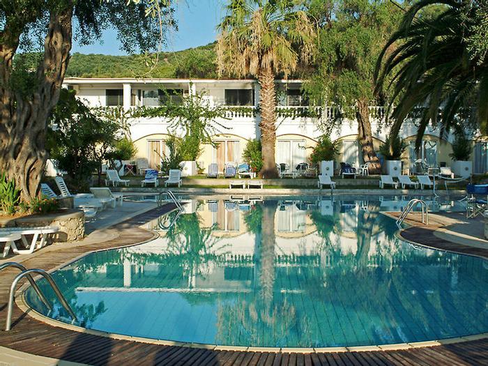 Hotel Domes Miramare, a Luxury Collection Resort, Corfu - Bild 1