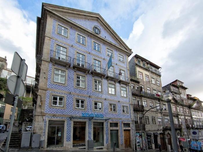 Hotel The Central House Porto Ribeira - Bild 1