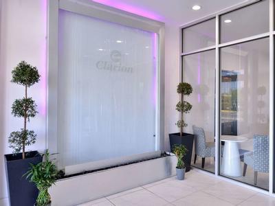 Clarion Inn & Suites Across From Universal Orlando Resort Hotel - Bild 5
