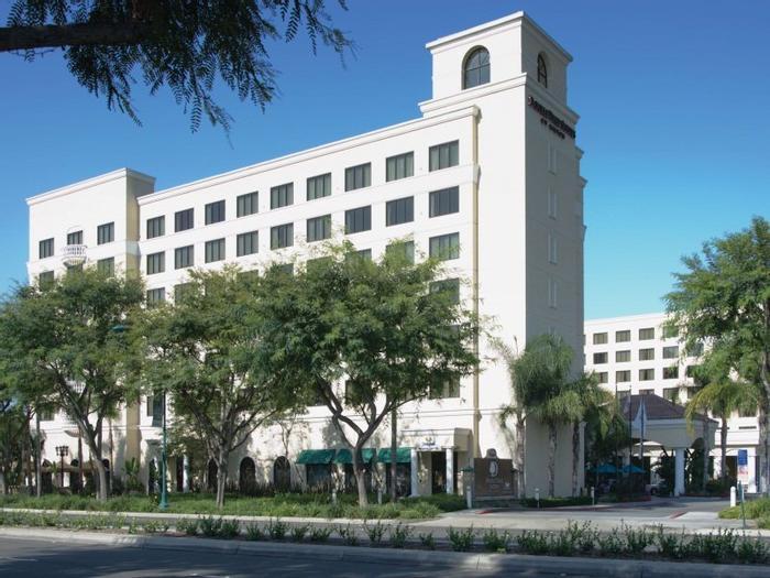 DoubleTree Suites by Hilton Hotel Anaheim Resort - Convention Center - Bild 1