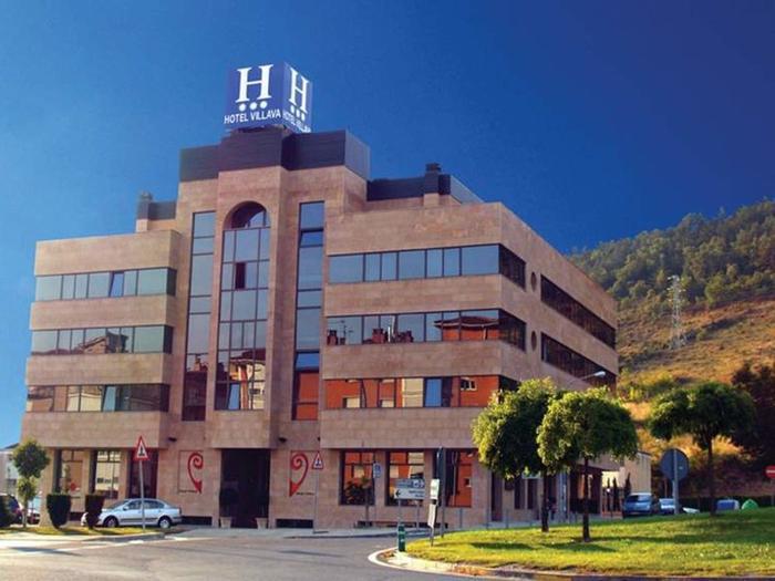 Hotel Villava Pamplona - Bild 1