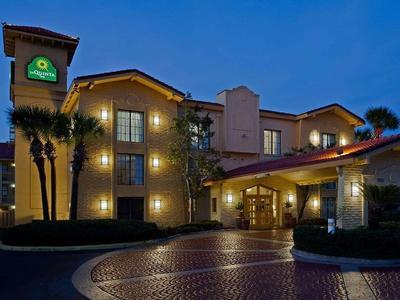 Hotel La Quinta Inn by Wyndham Orlando Airport West - Bild 4