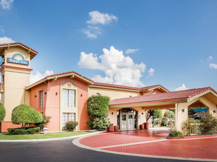 Hotel Days Inn by Wyndham Little Rock/Medical Center - Bild 1