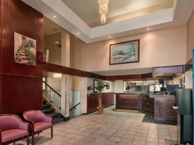 Hotel Travelodge by Wyndham Winnipeg - Bild 3