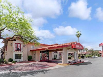 Hotel Days Inn by Wyndham Tucson City Center - Bild 2