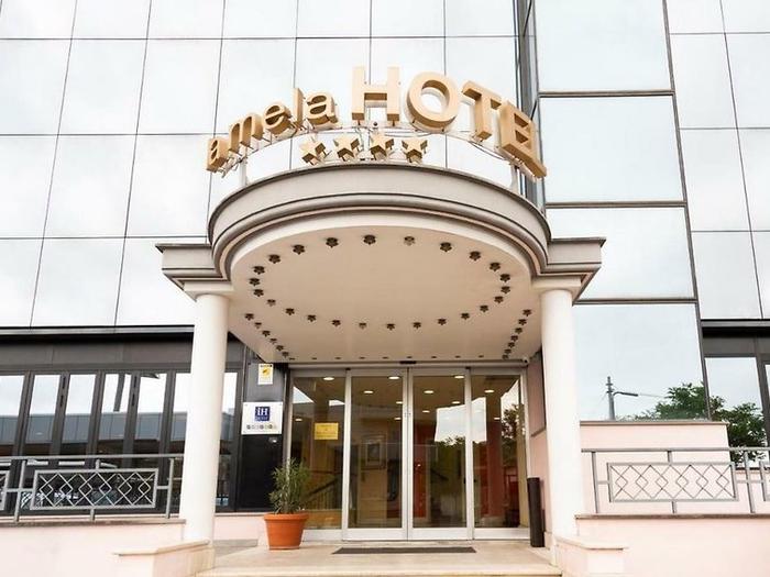 La Mela Hotel - Bild 1
