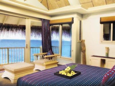 Hotel J Resort Alidhoo - Bild 3