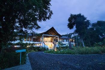 Hotel Bajo Komodo Eco Lodge - Bild 1
