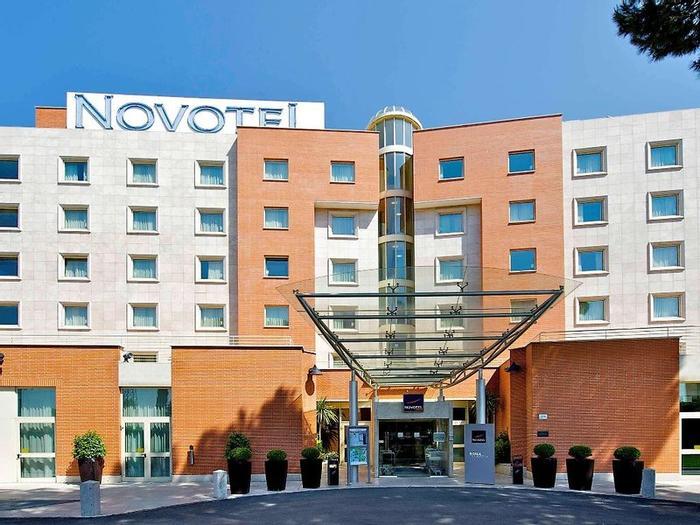 Hotel Novotel Roma Est - Bild 1