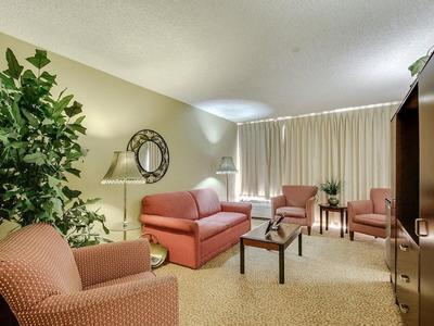 Hotel Ramada by Windham Dallas Love Field - Bild 4