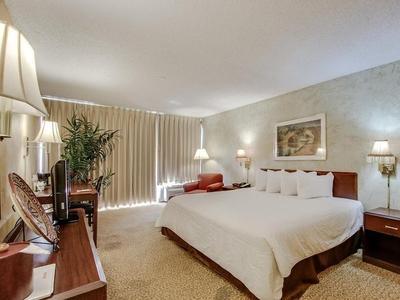 Hotel Ramada by Windham Dallas Love Field - Bild 5
