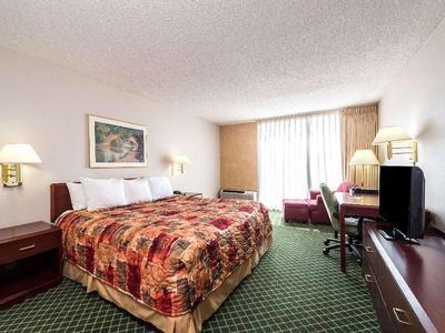Hotel Ramada by Windham Dallas Love Field - Bild 3
