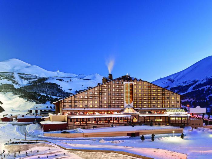 Polat Erzurum Resort Hotel - Bild 1