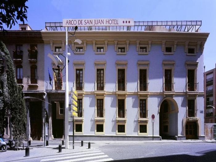 Hotel Arco De San Juan - Bild 1
