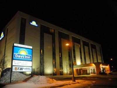 Hotel Days Inn by Wyndham Ottawa West - Bild 3