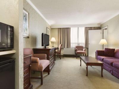 Hotel Days Inn by Wyndham Ottawa West - Bild 5