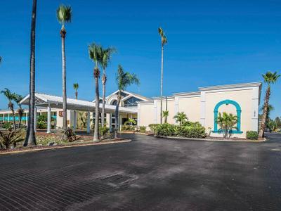Clarion Hotel Orlando International Airport - Bild 4